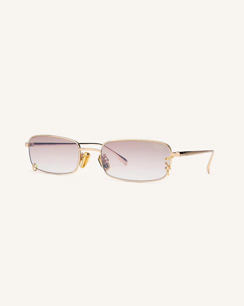 HOOKED - Image 14