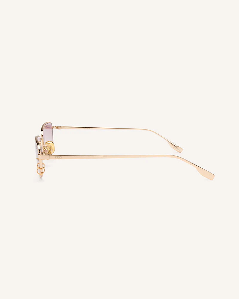 HOOKED - Image 16