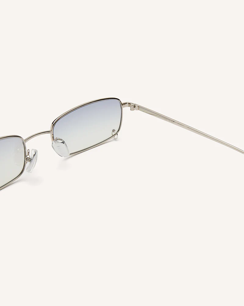 HOOKED - Image 8