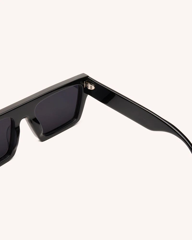 SLICK - Image 4